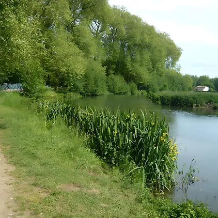 بيت للعطل Les Glycines, Marais Poitevin *