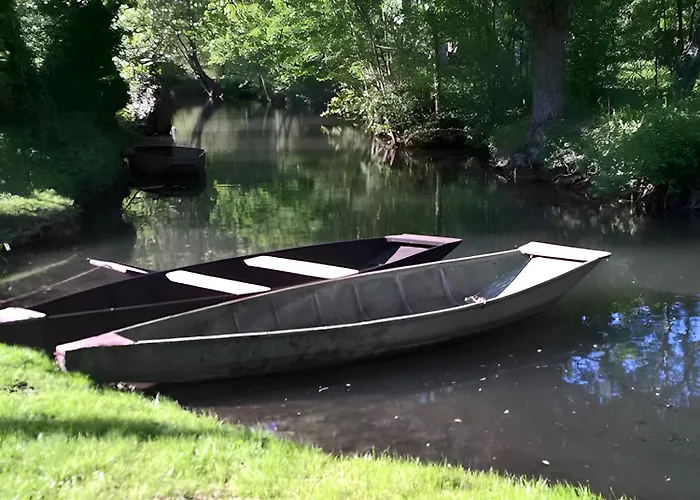 Les Glycines, Marais Poitevin